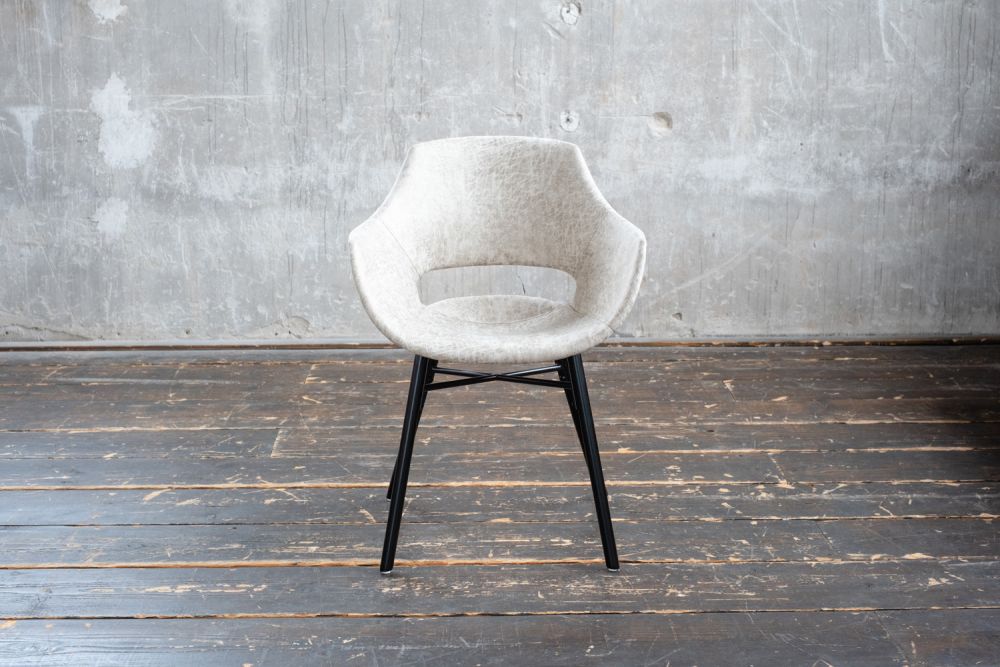 Silla KAWOLA Silla de comedor ZAJA microfibra crema