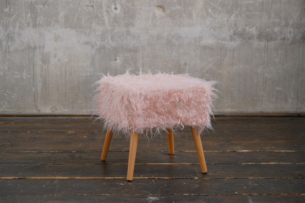 KAWOLA taburete de piel FYNN Flokati taburete de piel rosa