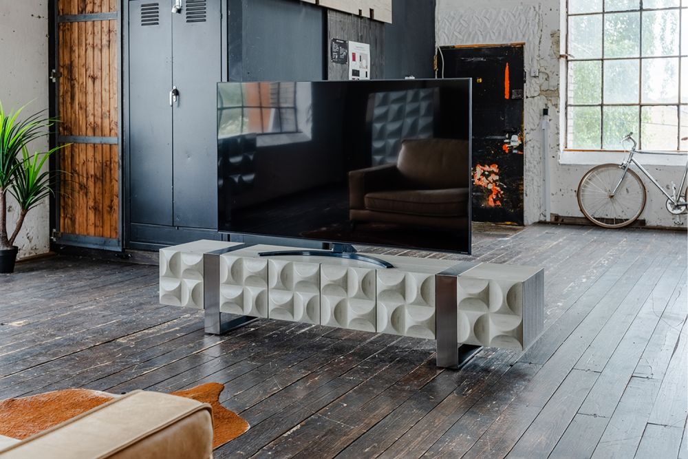KAWOLA Mueble bajo MARGO Mueble TV 4 puertas chapado en olmo gris pié acero inoxidable cepillado